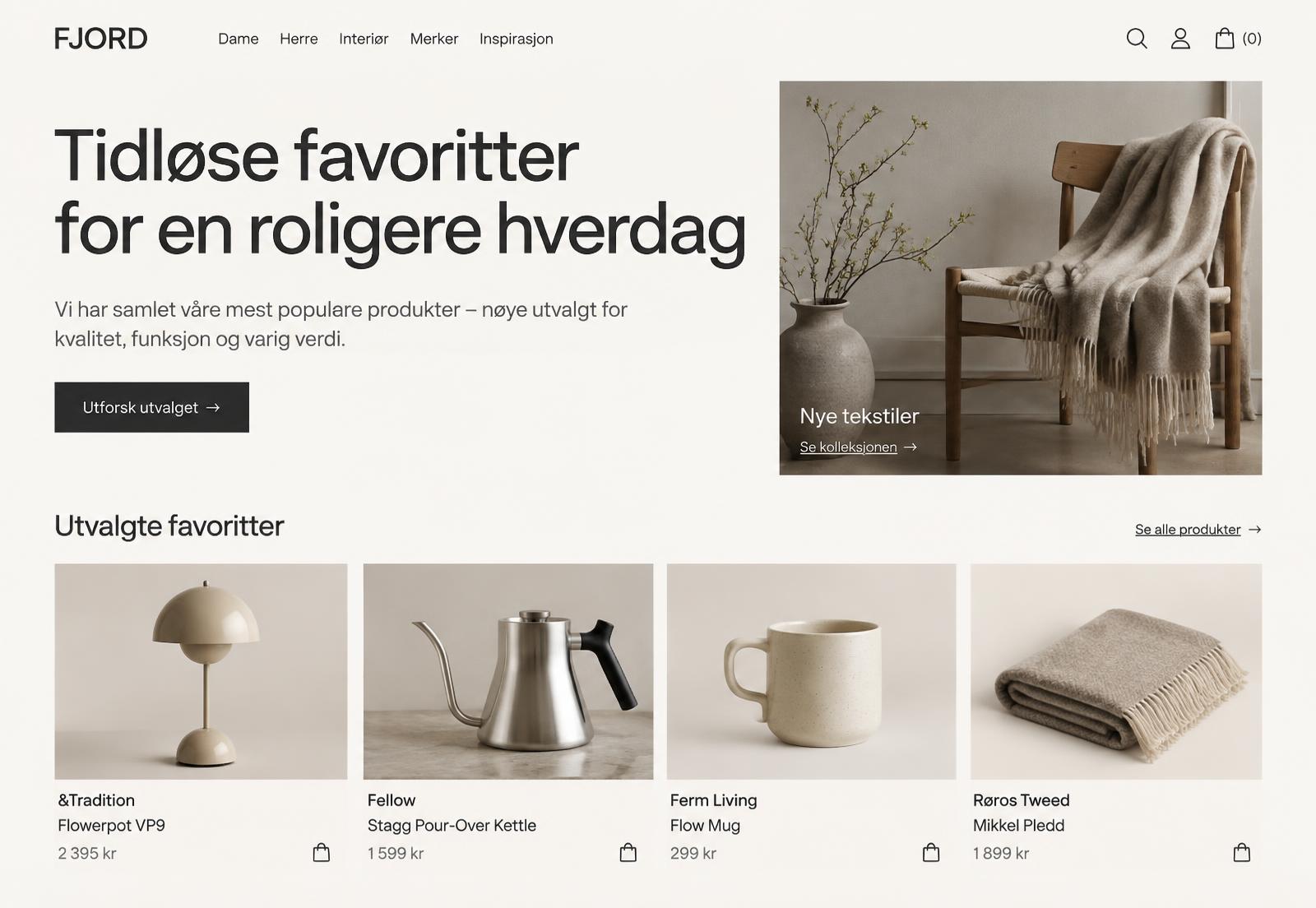 Forsiden til nettbutikken Fjord Interiør med stort typografisk toppfelt og produktrutenett.